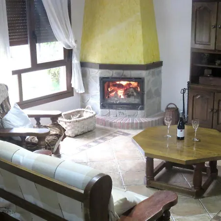 Дом отдыха Comfortable House In With Mountain View