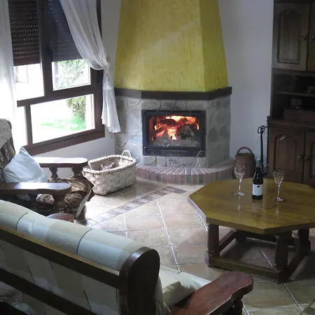 Дом отдыха Comfortable House In With Mountain View Сотосеррано