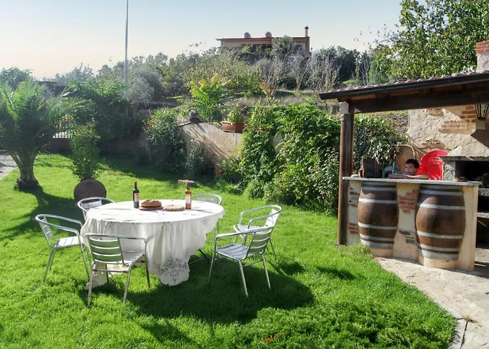 Comfortable House In With Mountain View